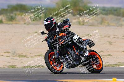 media/Sep-25-2023-Moto Forza (Mon) [[81ffa65e0a]]/B-C Group/Session 2 (Turn 7)/